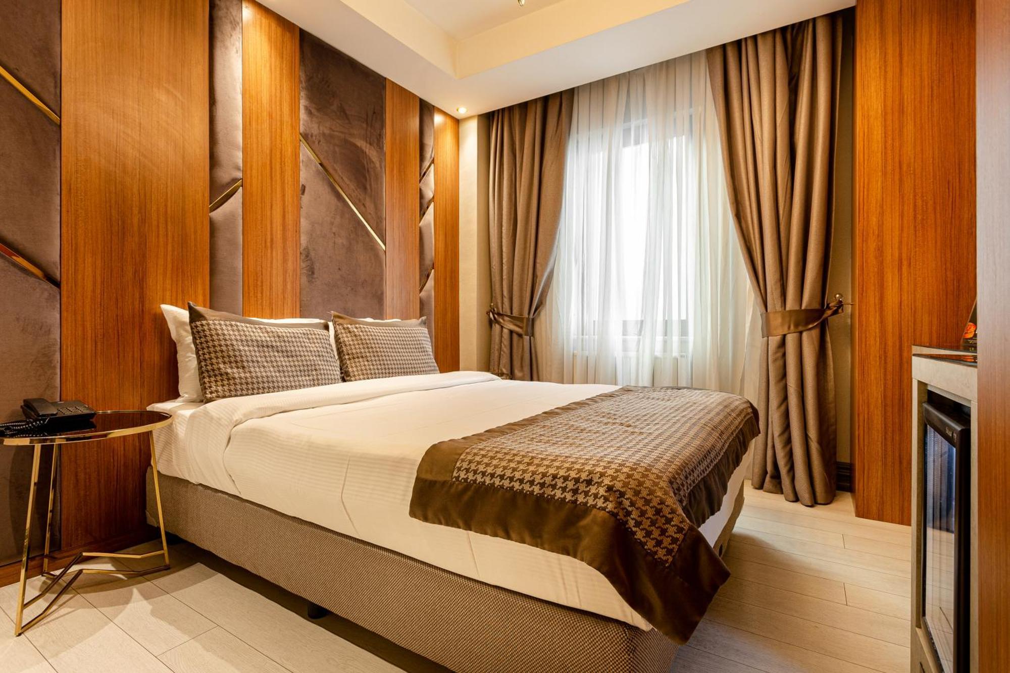 Santra Hotel — Photos 1
